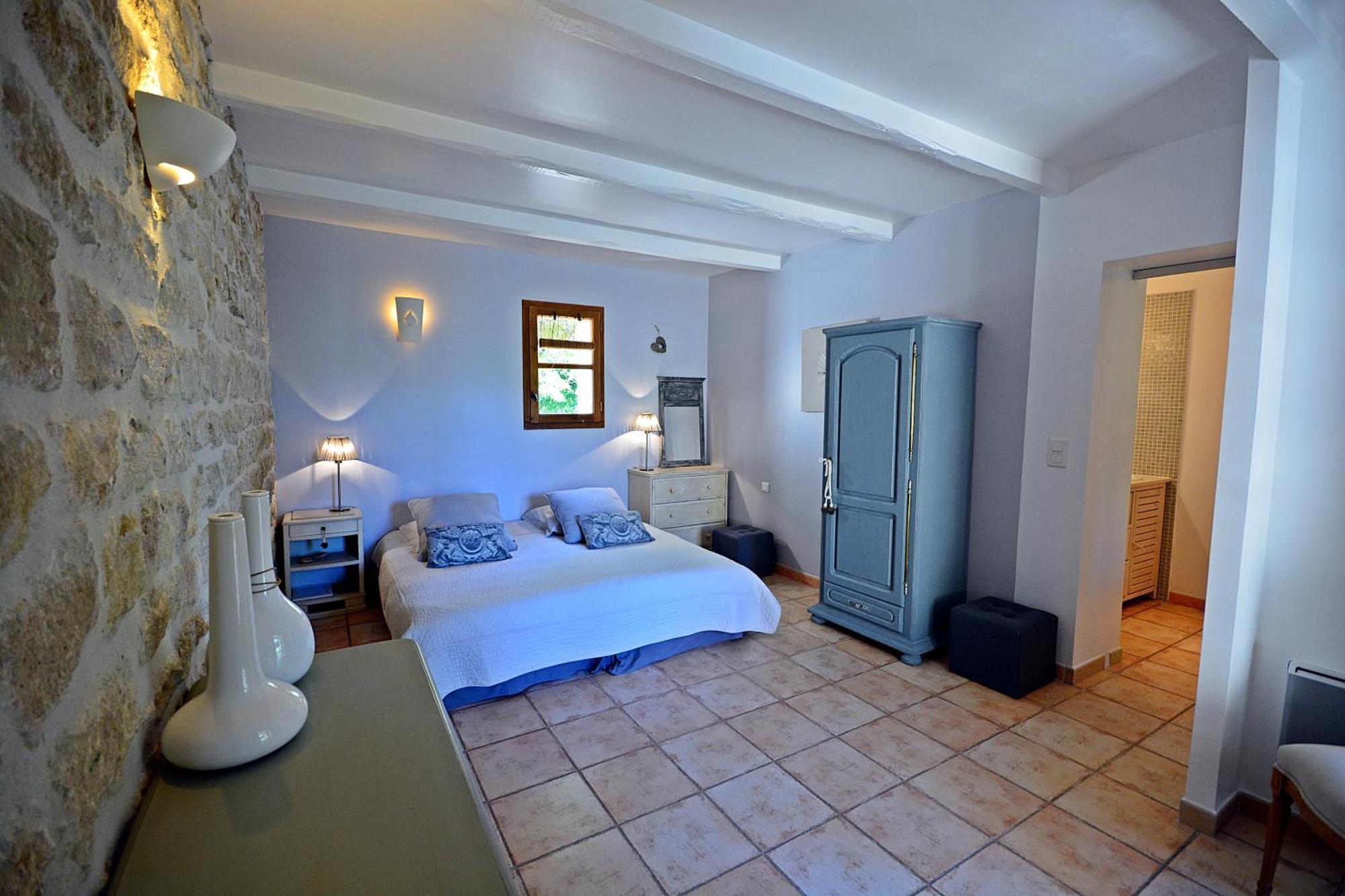 Mas Les Fleurs D'Hilaire Bed & Breakfast Monteux Bagian luar foto