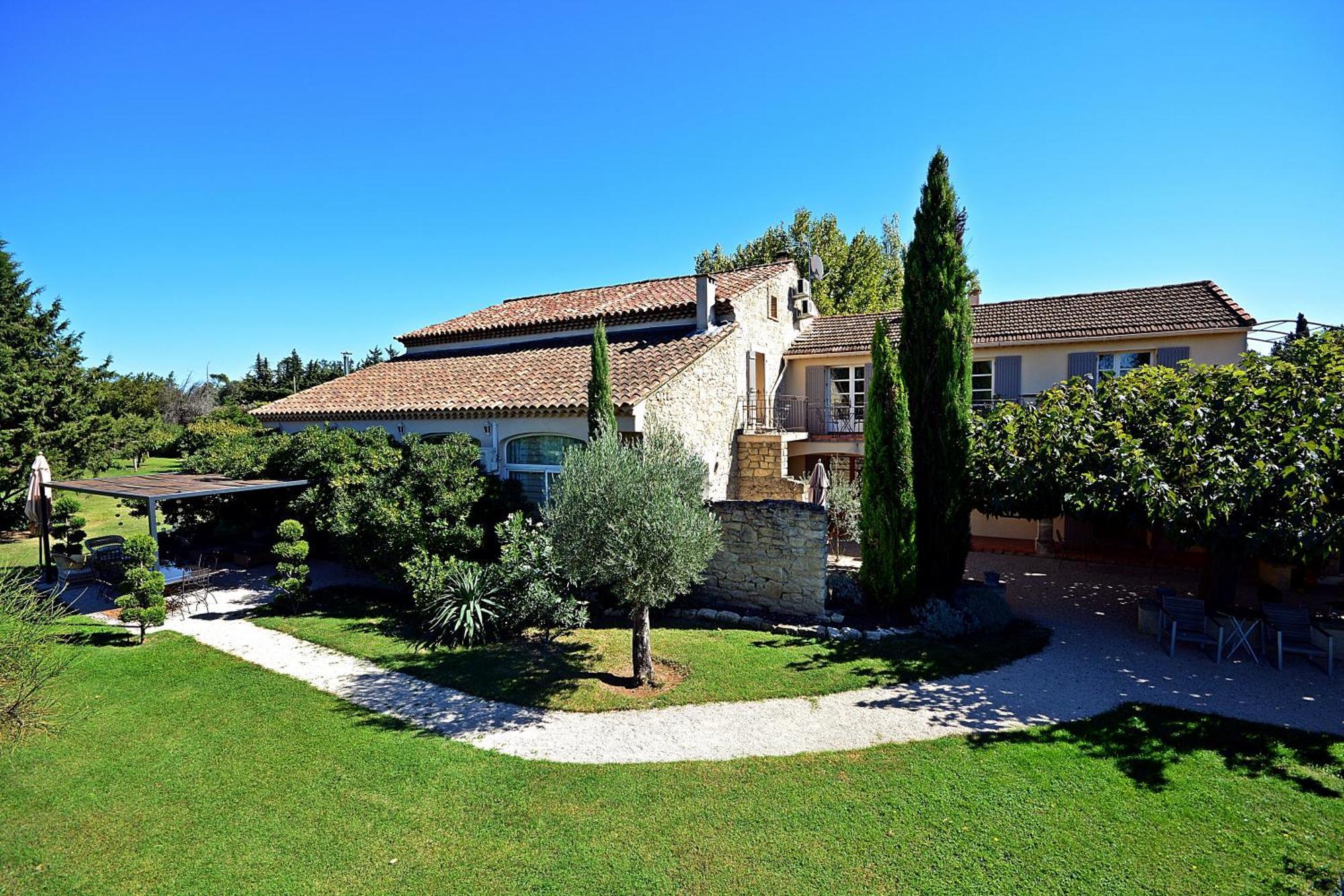 Mas Les Fleurs D'Hilaire Bed & Breakfast Monteux Bagian luar foto